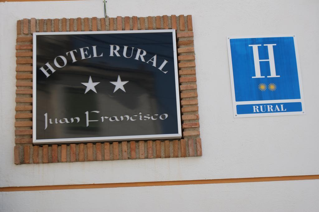 גואחר-סיירה Hotel Juan Francisco מראה חיצוני תמונה